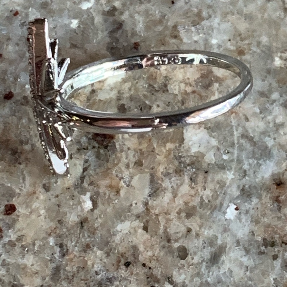 White Sapphire .925 Plated Star Ring - Picture 5 of 5